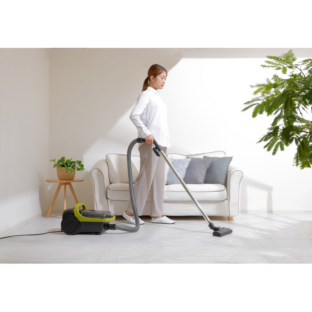 Panasonic Vacuum Cleaner 1800 W , Bagged Canister