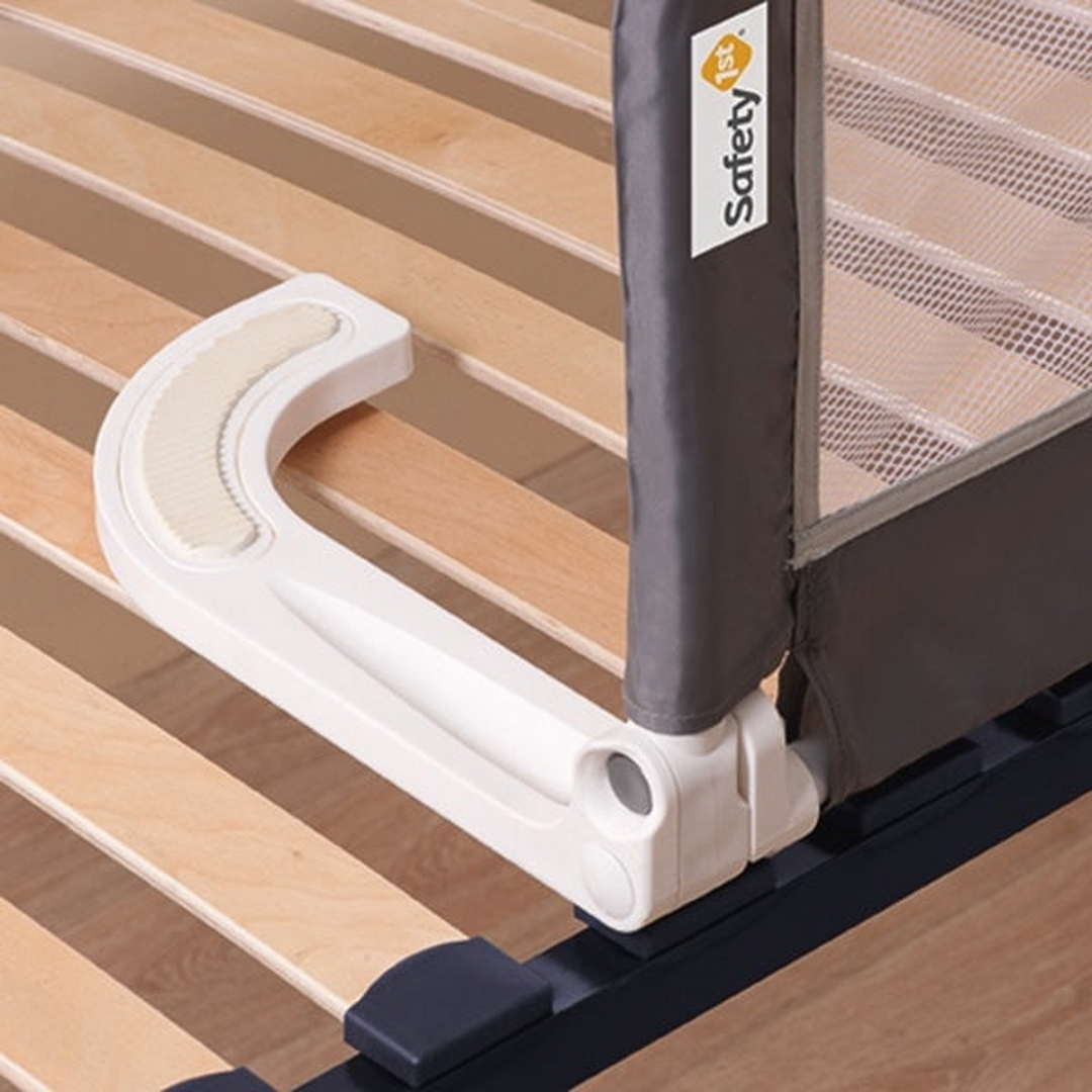 Safety 1st portable bed rail for toddlers