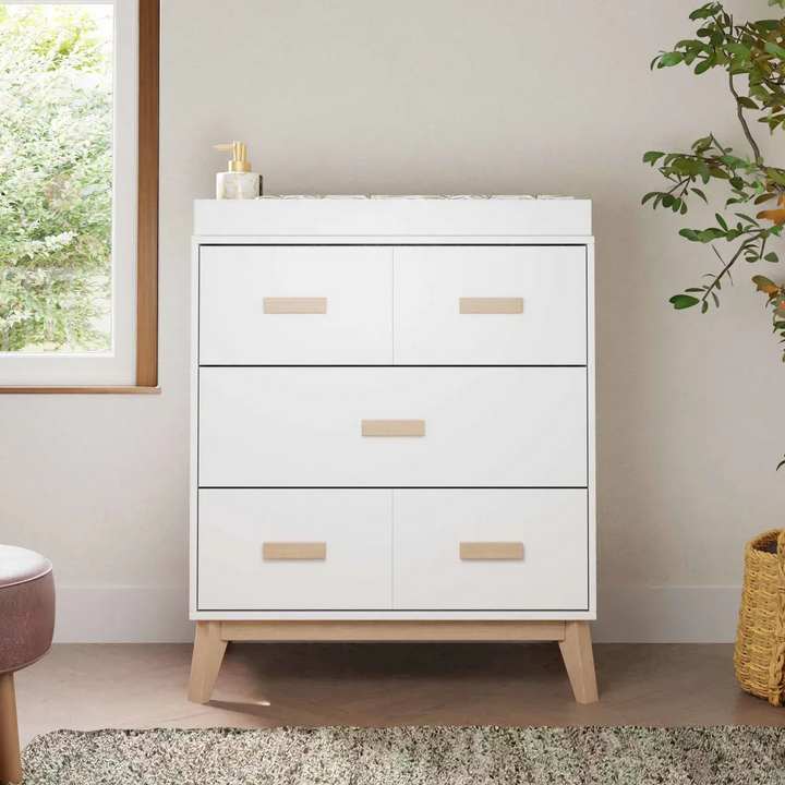 Babyletto Scoot 3-drawer changer dresser with removable changing tray