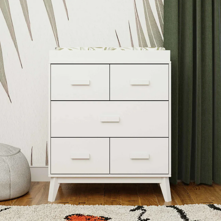 Babyletto Scoot 3-drawer changer dresser with removable changing tray