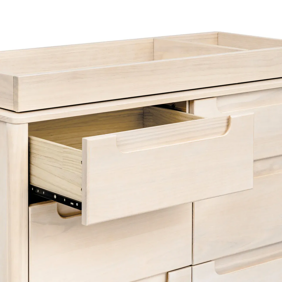 Babyletto Yuzu 6-drawer dresser with arched feet