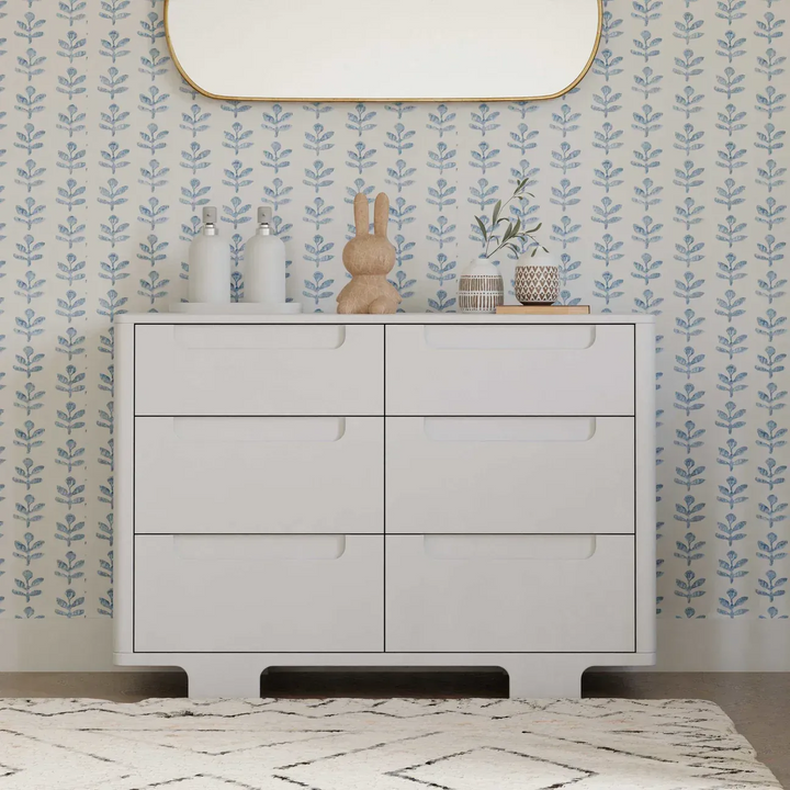 Babyletto Yuzu 6-drawer dresser with arched feet