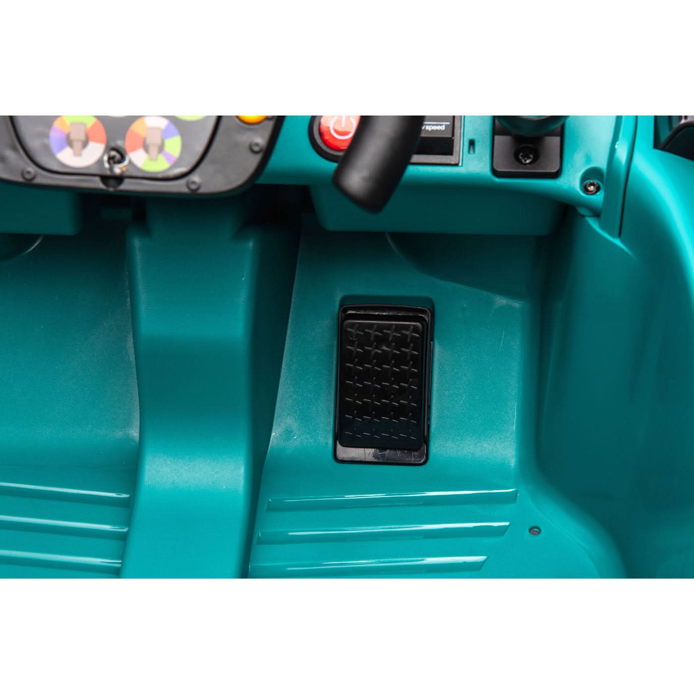 Ride on Aston Martin Licensed Go Kart R/C Car Ride on Aston Martin Licensed Go Kart R/C Car