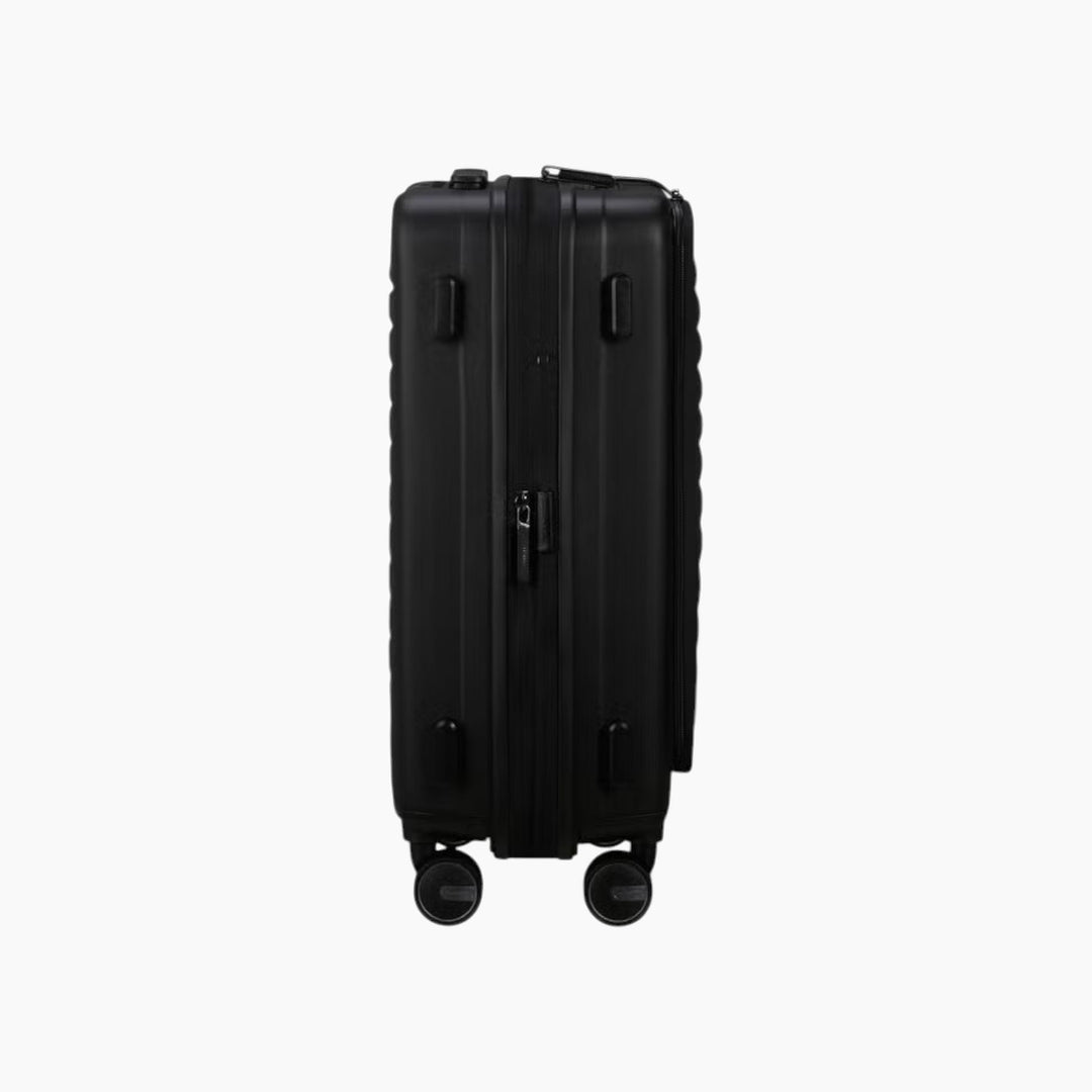 Samsonite Restackd Spinner Luggage