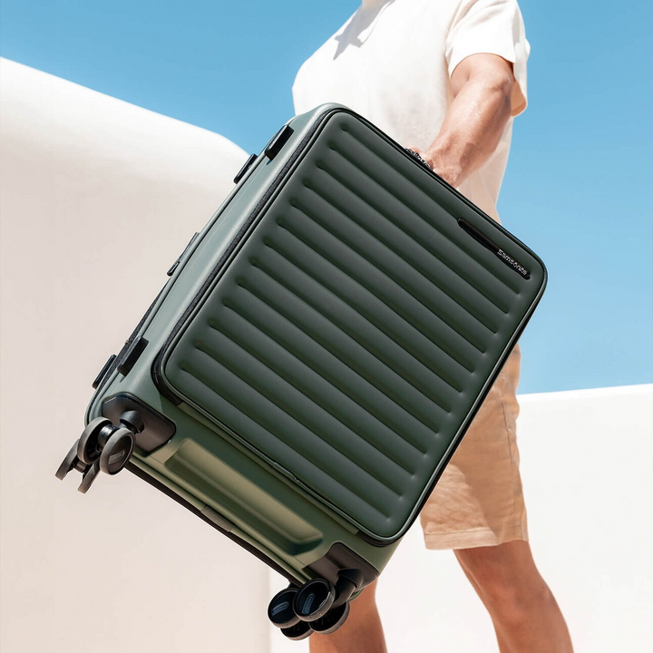 Samsonite Restackd Spinner Luggage