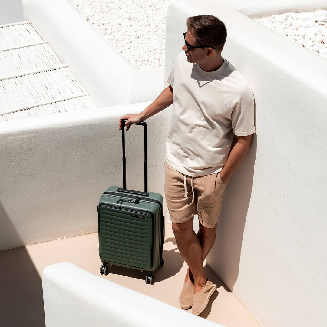 Samsonite Restackd Spinner Luggage