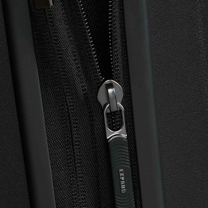Samsonite Restackd Spinner Luggage