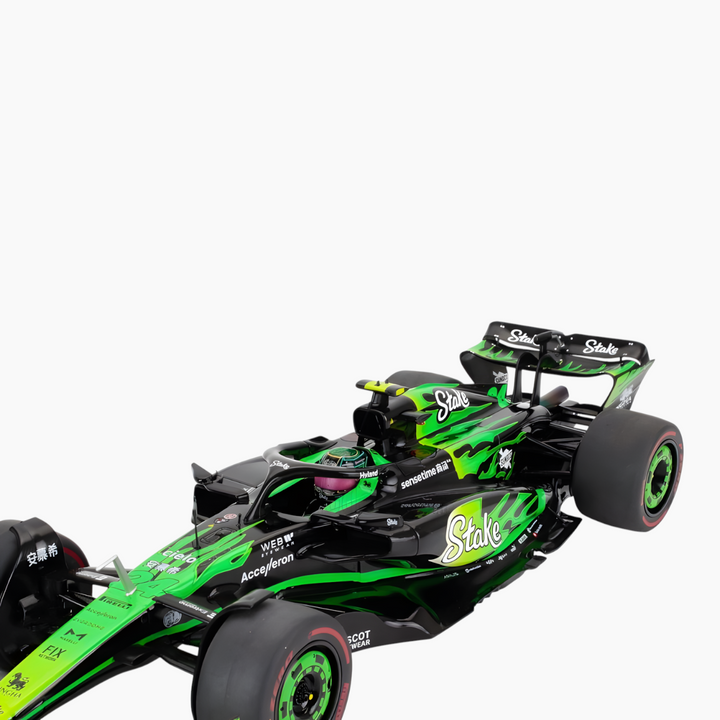 Simba Kick Sauber C44 F1 Las Vegas GP 2023 – Zhou Guanyu (Black) 1:18 Diecast Model