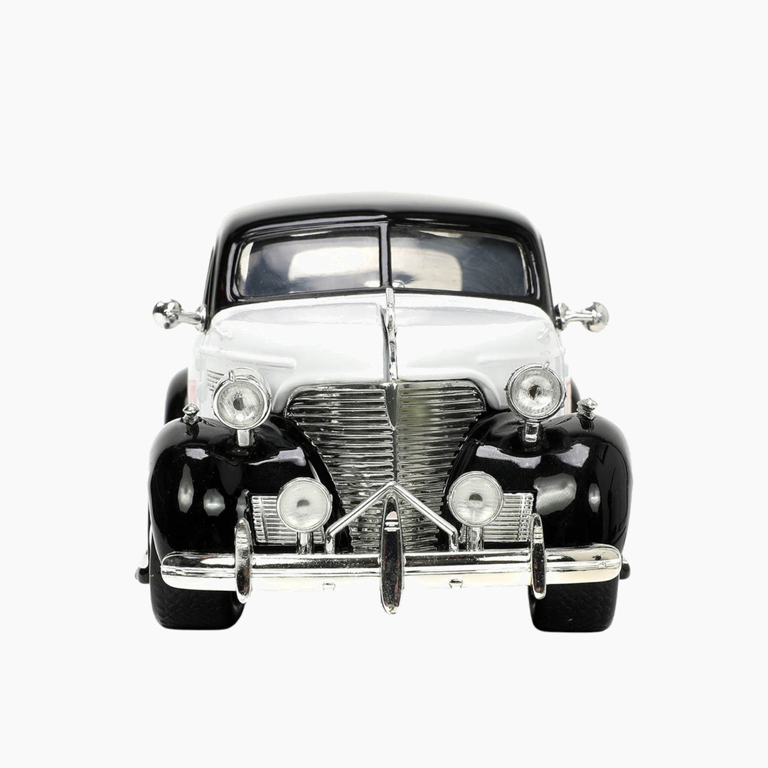 Simba Mr. Monopoly 1939 Chevy Master 1:24