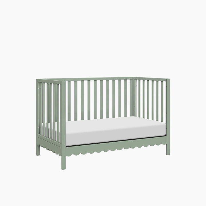 Davinci Sammy Scallop 4-in-1 Convertible Crib with scallop detailing