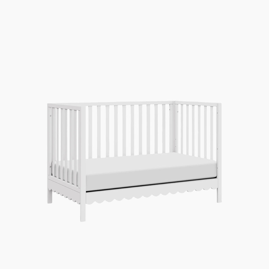 Davinci Sammy Scallop 4-in-1 Convertible Crib with scallop detailing