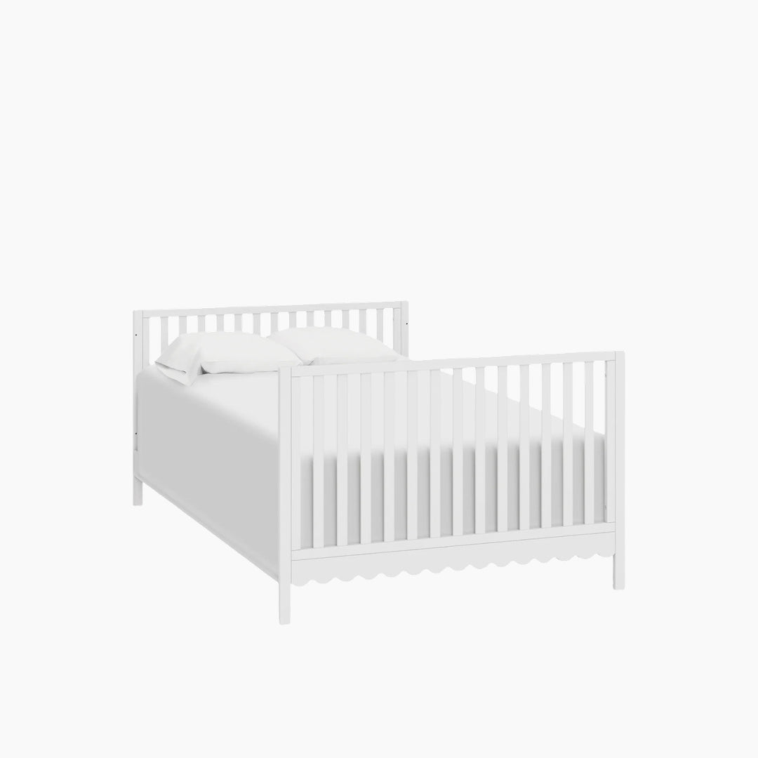 Davinci Sammy Scallop 4-in-1 Convertible Crib with scallop detailing