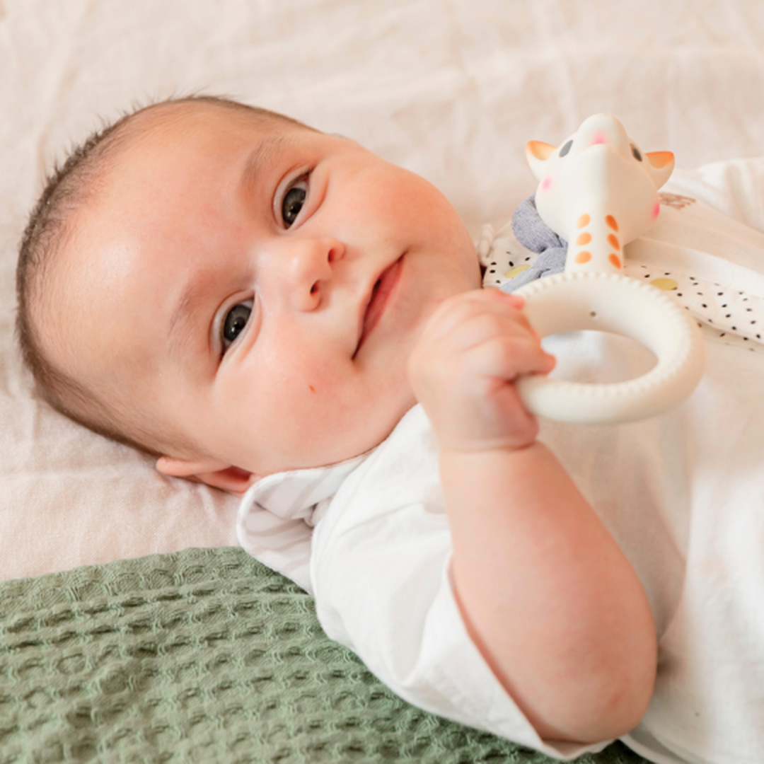 Sophie La Giraffe 100% natural rubber teething ring