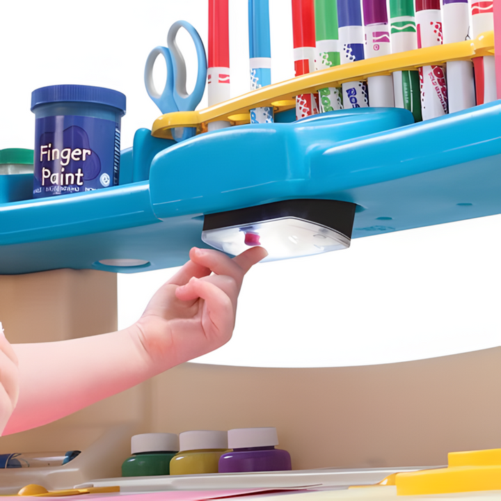 Step 2 Deluxe Art Master Desk