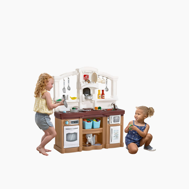 Step 2 Fun With Friends Kitchen 31.75X90.81X103.84 Cm