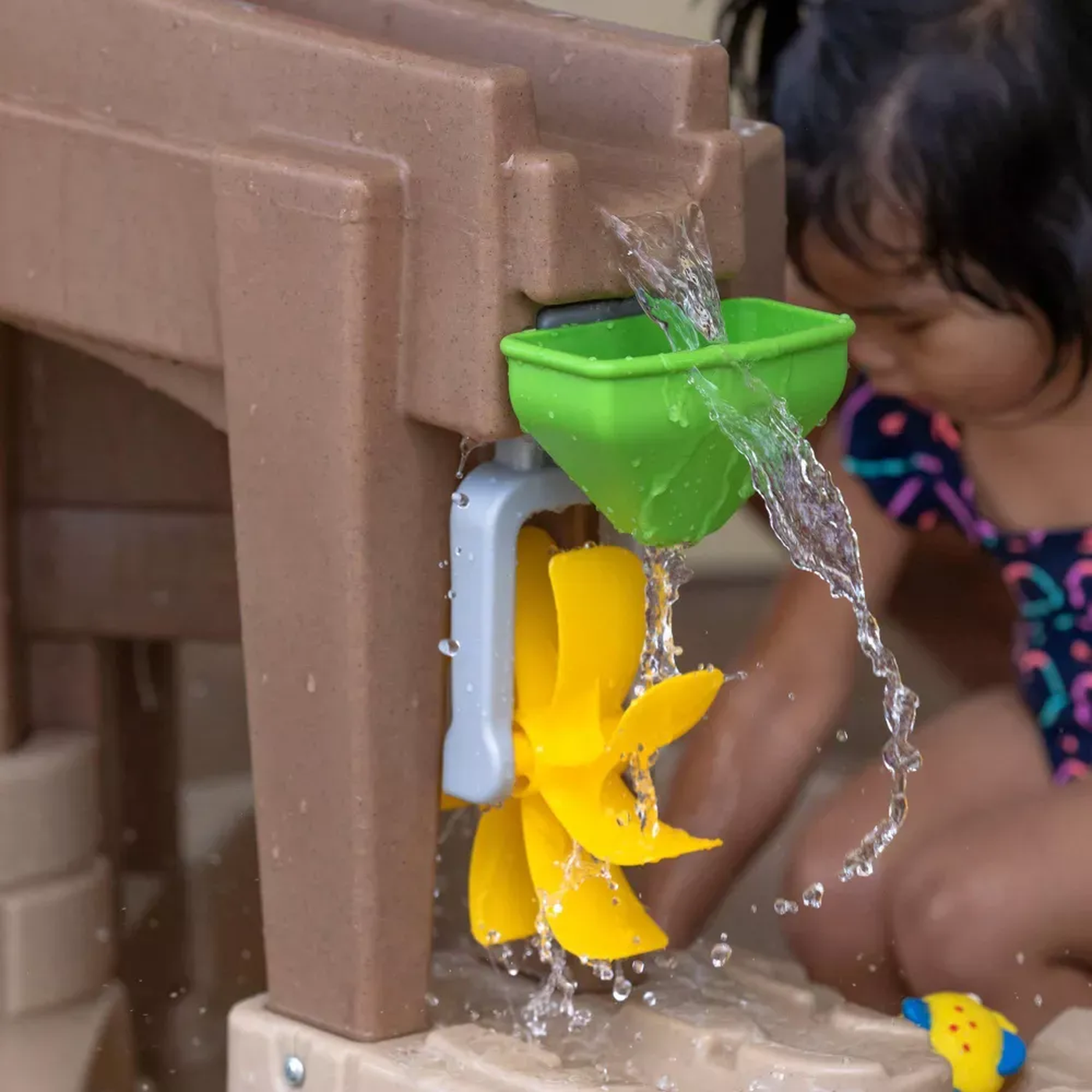 Step 2 Pump And Splash Discovery Pond - Brown Step 2 Pump And Splash Discovery Pond - Brown