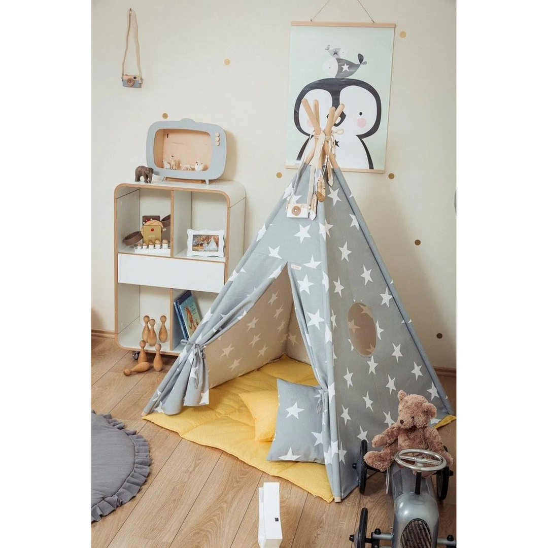 Wigiwama Big Stars play tent