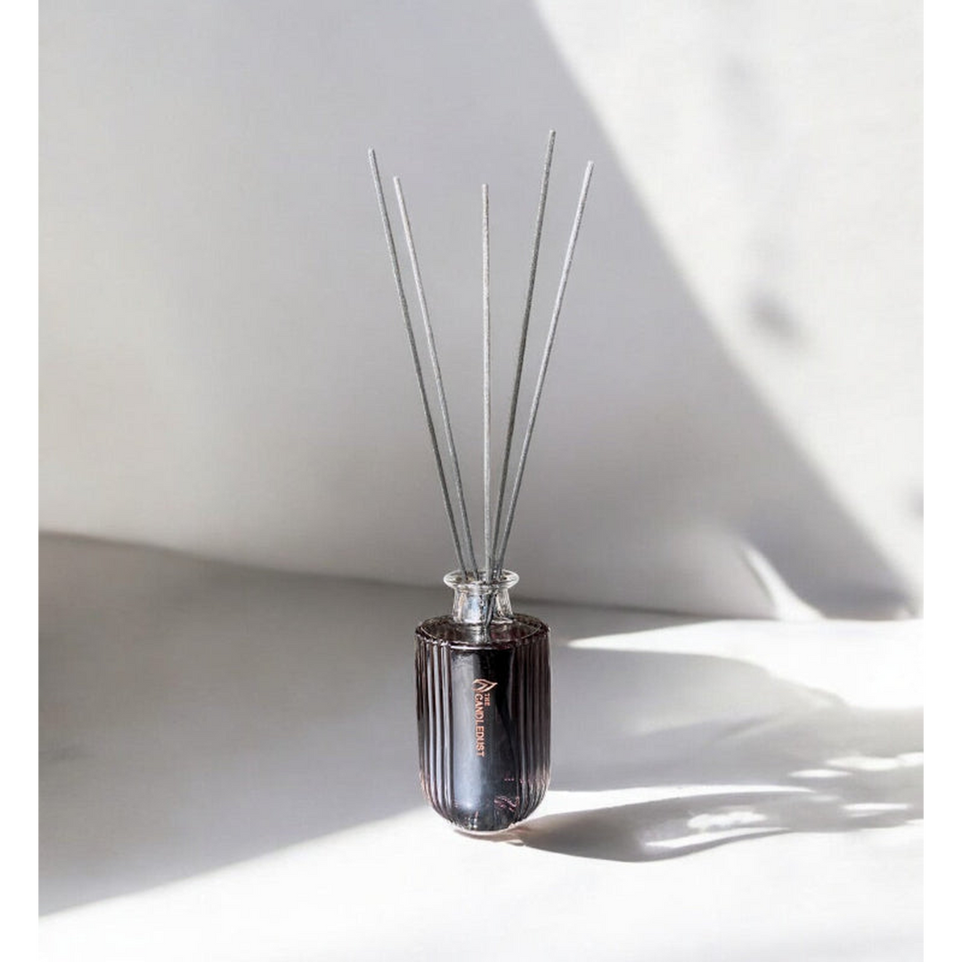 The Candle Dust Reed Diffusers Signature - 500 mL
