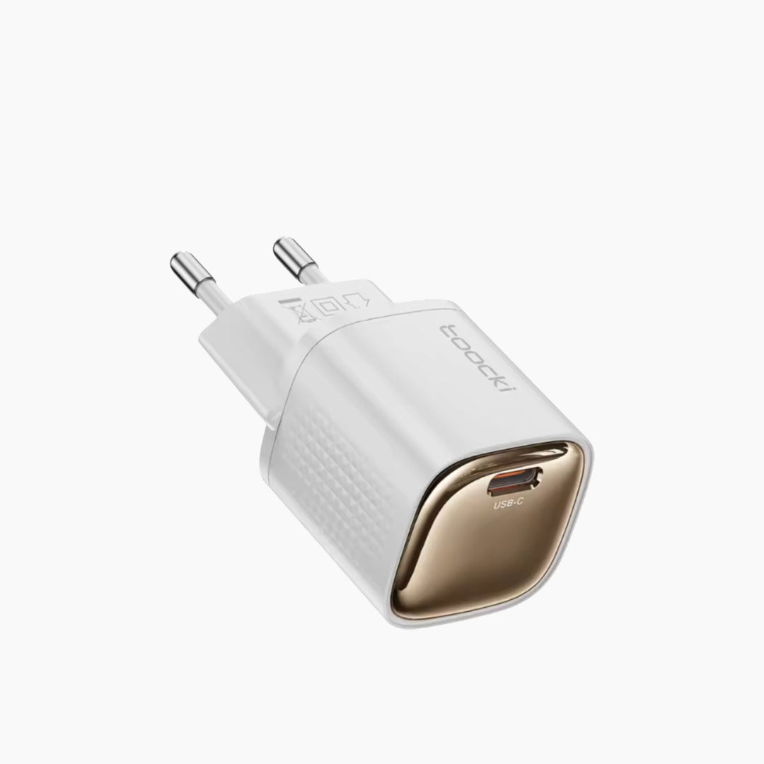 Toocki Type-C fast charging adapter in white