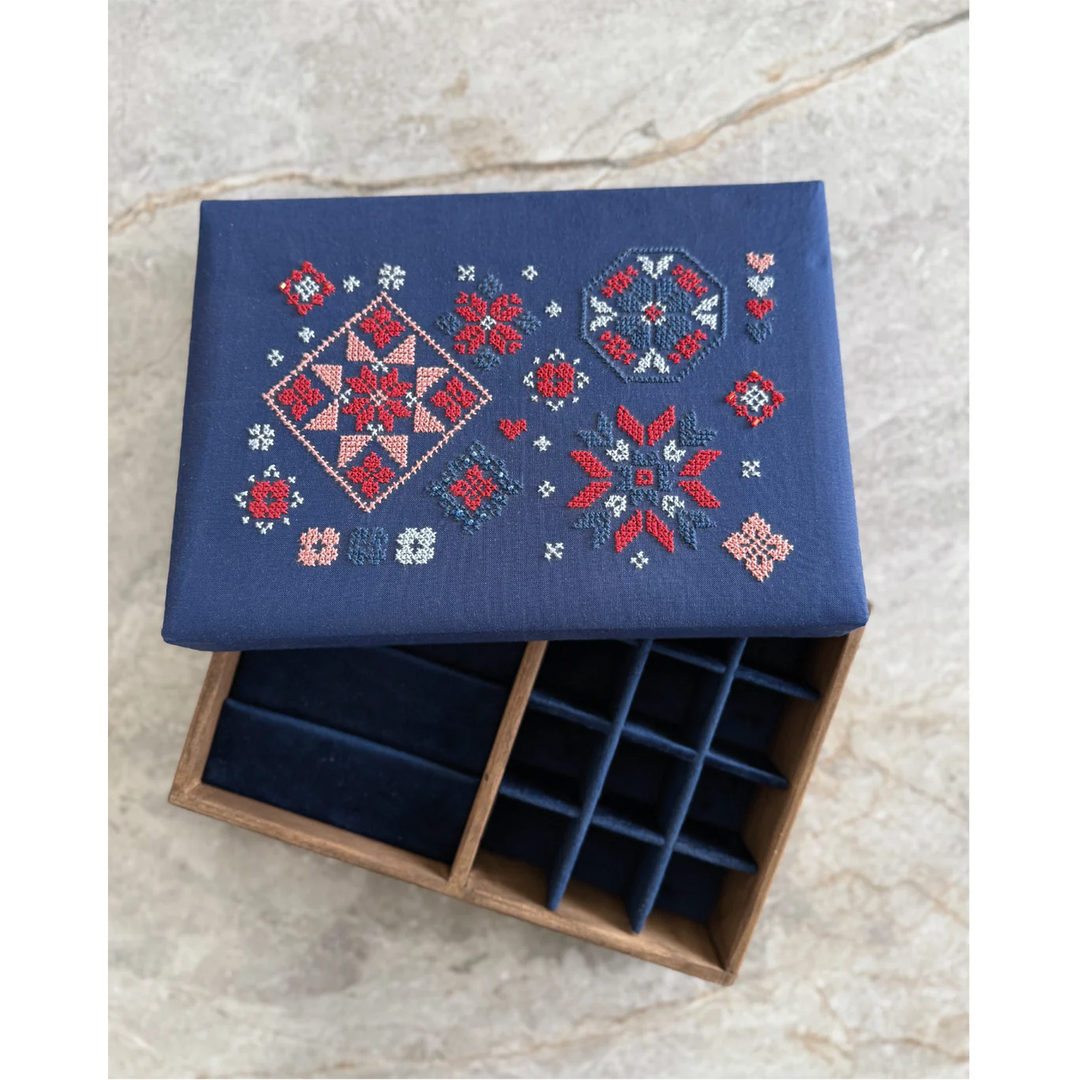 معًا لصندوق مجوهرات أومي أومي