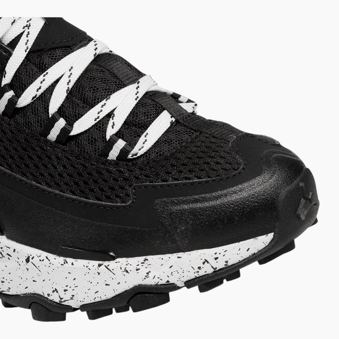 The North Face Vectiv Taraval Athletic Shoes