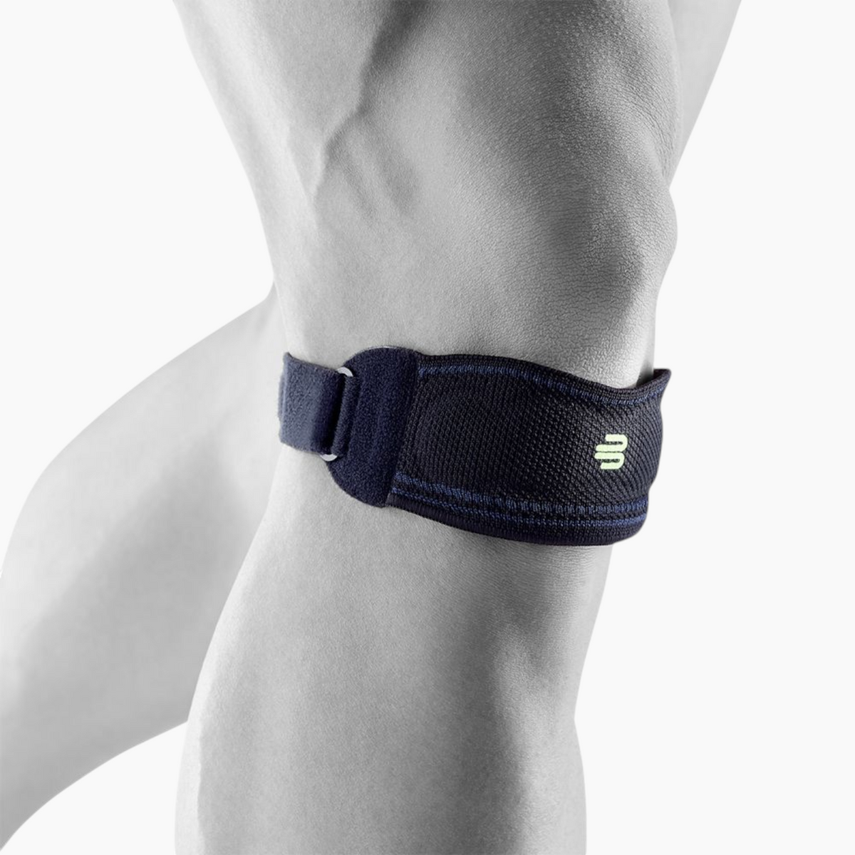 Bauerfeind Sports Knee Strap in Rivera, size Large