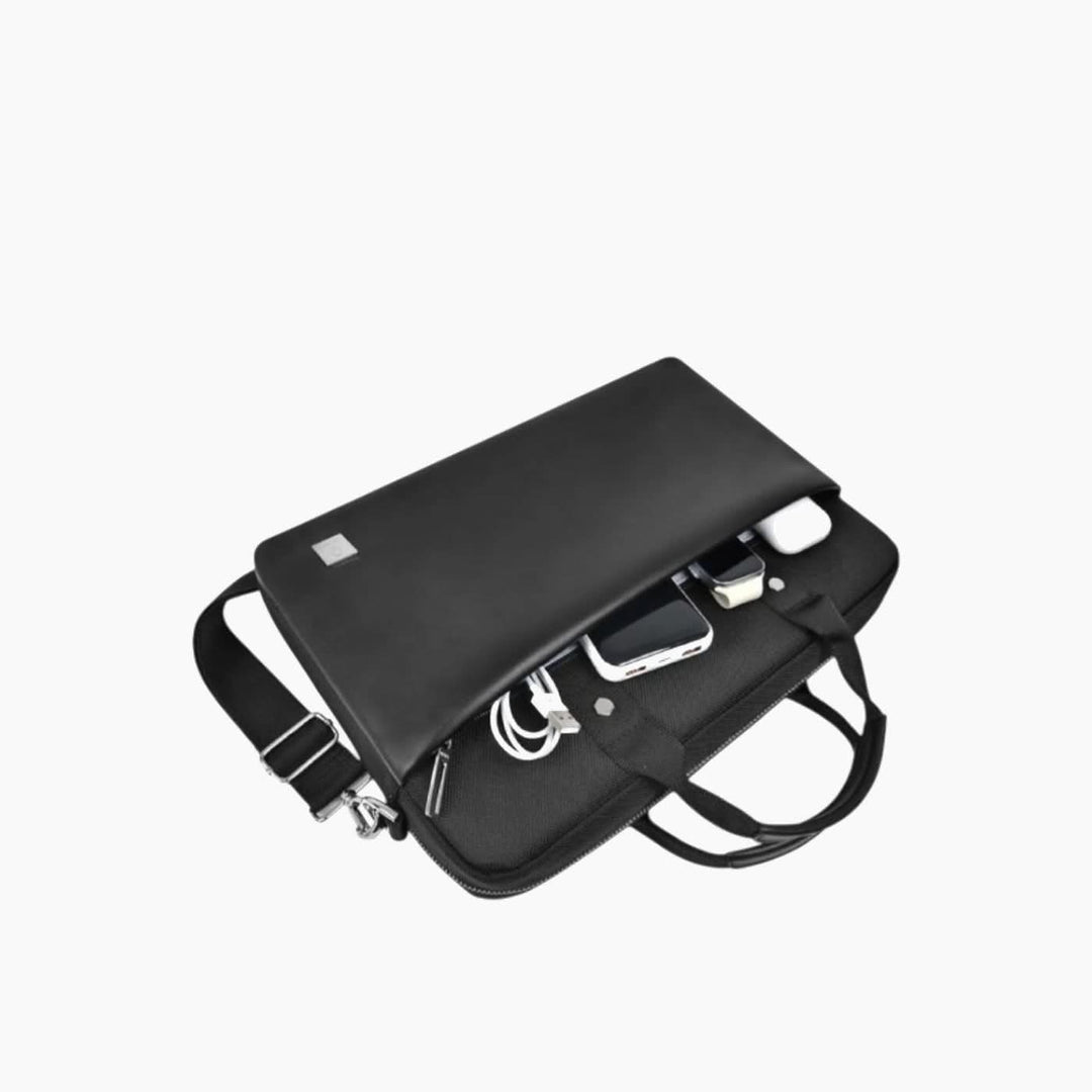 Wiwu Hali laptop bag with padded compartment and adjustable shoulder strap