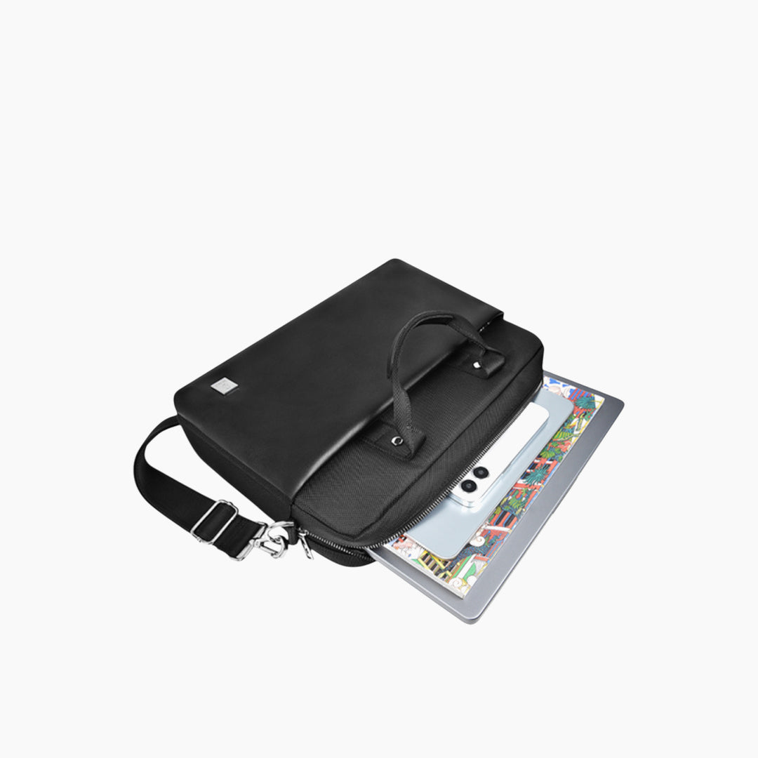 WiWU Hali laptop bag with shoulder strap and front pocket