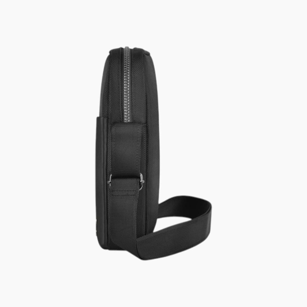 WiWU Hali waterproof crossbody bag with adjustable strap