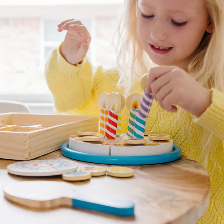 Melissa &amp; Doug Wooden Birthday Cake Play Set