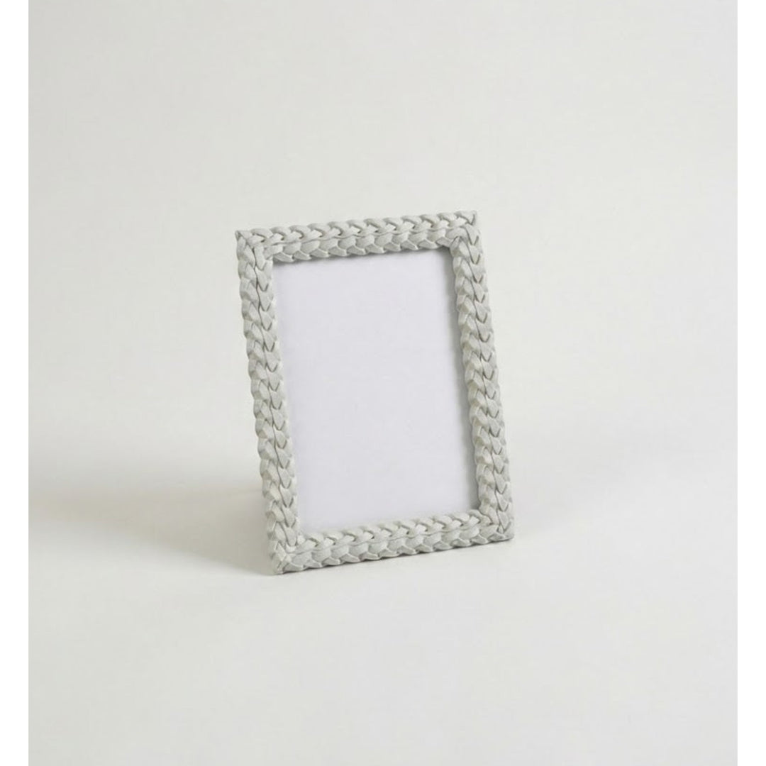 Mascagni woven resin photo frame for home decor