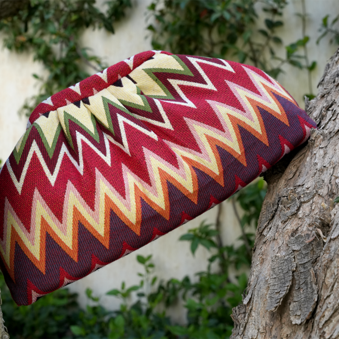 Zigzag Clutch
