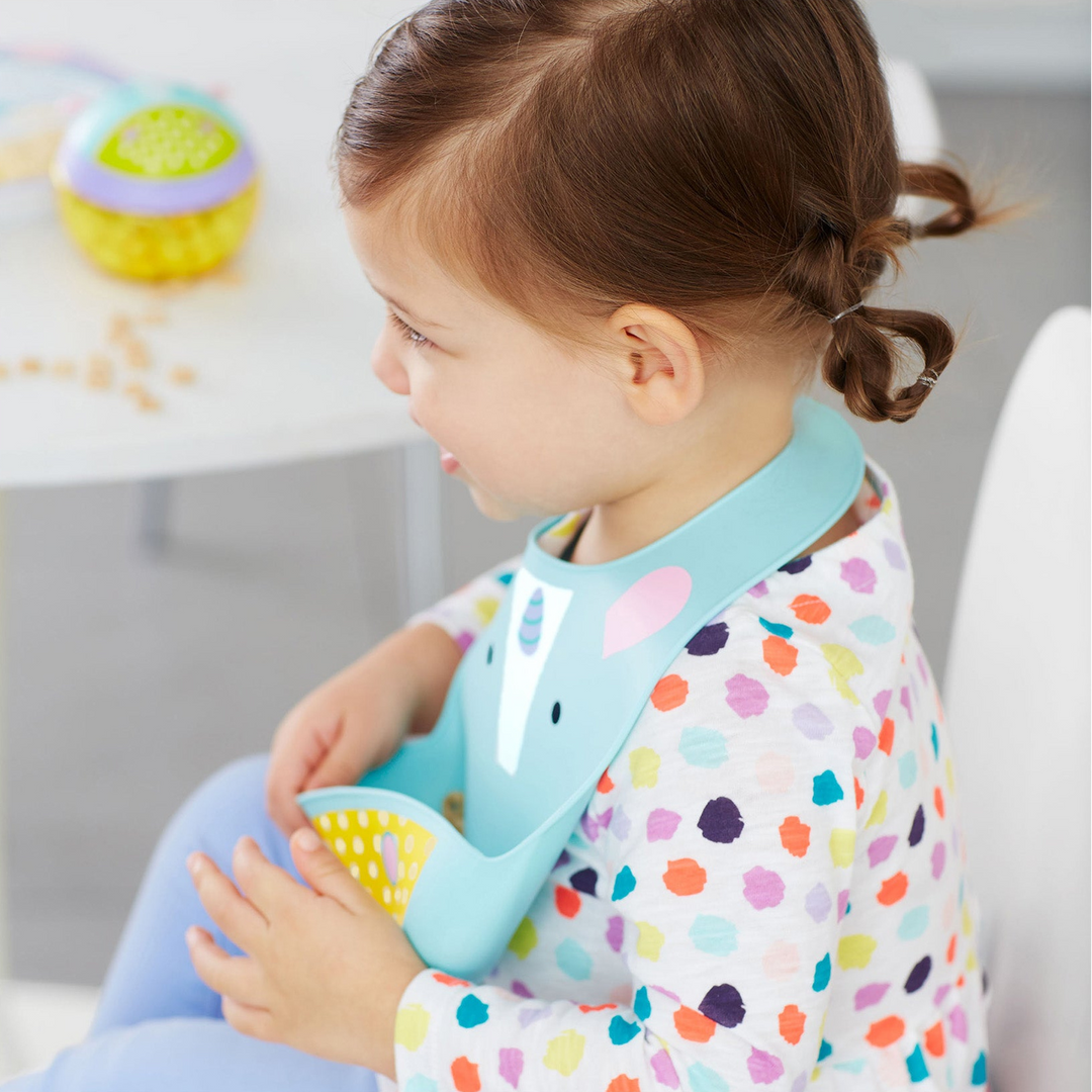 Skip Hop Zoo Fold &amp; Go Silicone Bib - HUNA