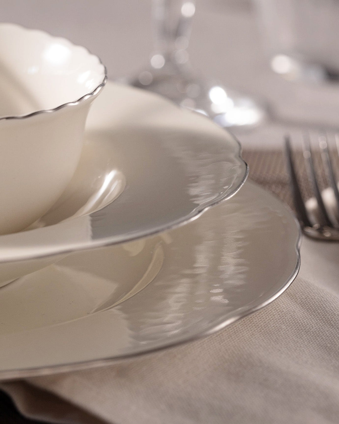 Amabella Dinner Set 24 Pcs - Madame Coco JO