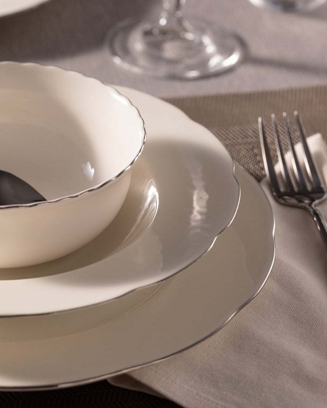 Amabella Dinner Set 24 Pcs - Madame Coco JO