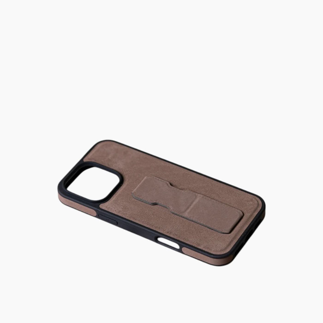 Catchy Jo iPhone 15+16 Series Case