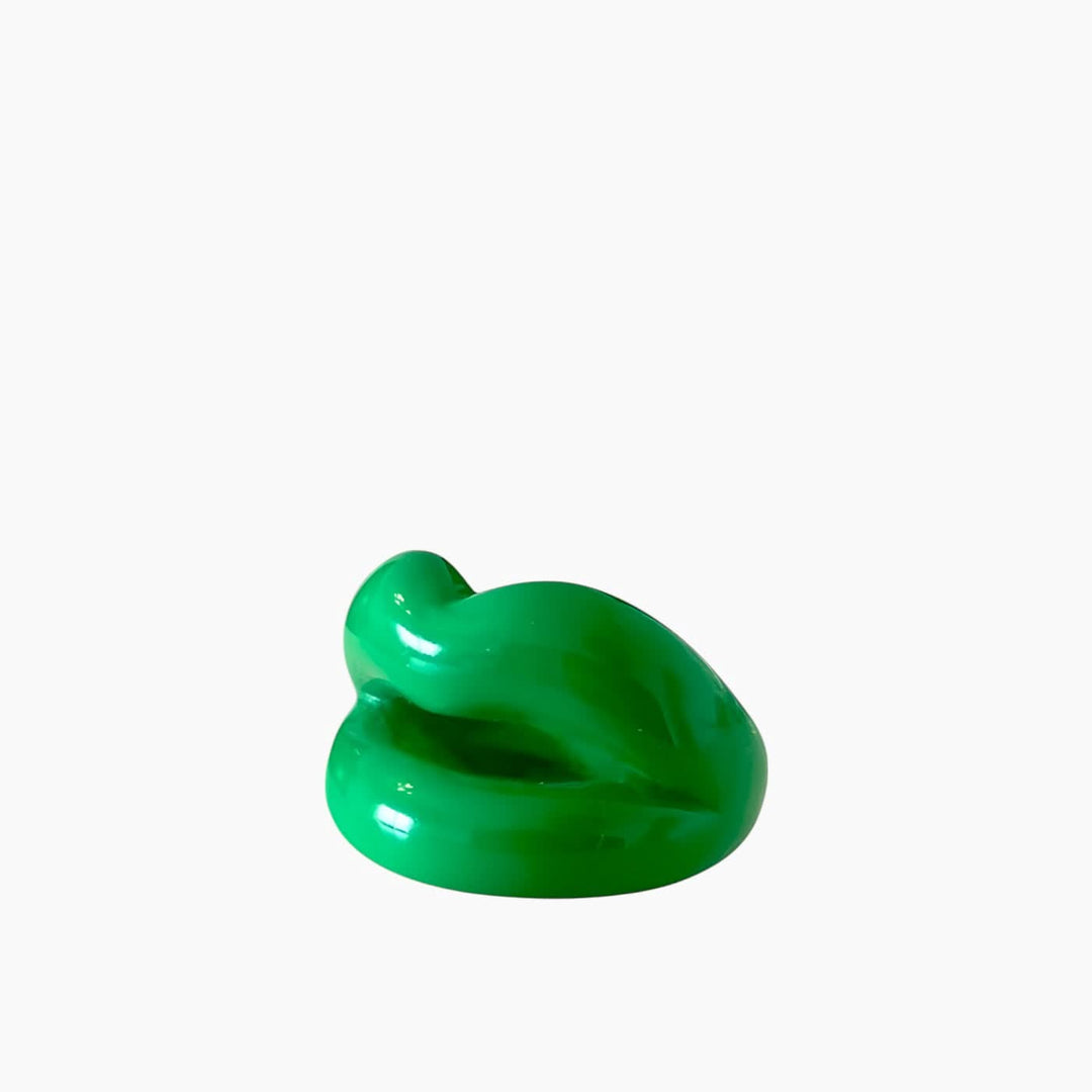 Lips Are Sealed Ring