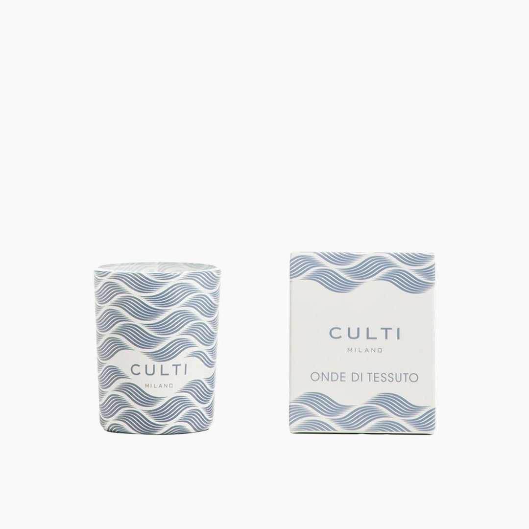 Culti Milano Onde Di Tessuto candle with sinuous white and blue design