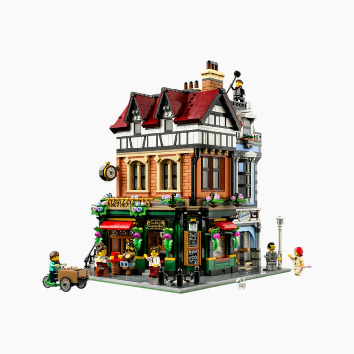 Lego Tudor Corner 3266-piece construction set