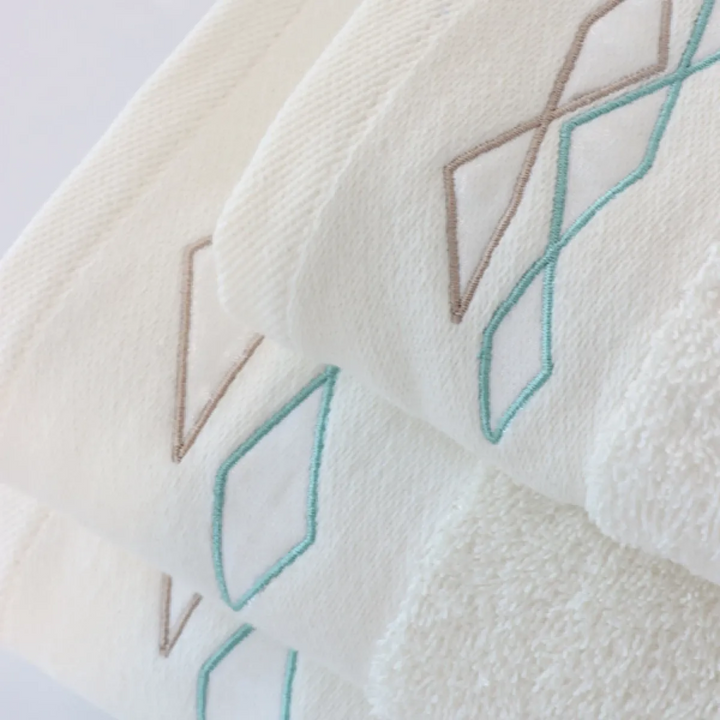 Nova Home Celine Towel