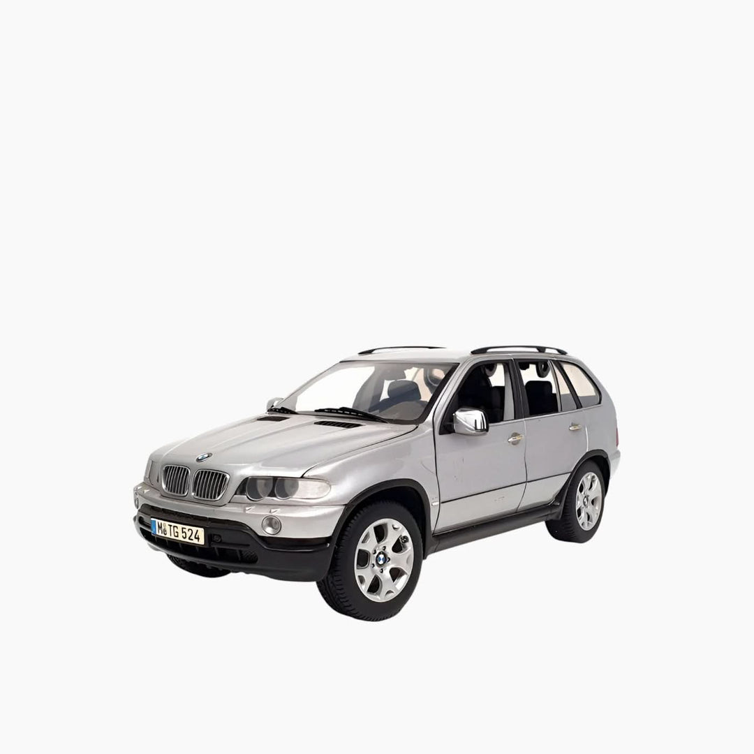 Kyosho BMW X5 E53 Model Car - HUNA